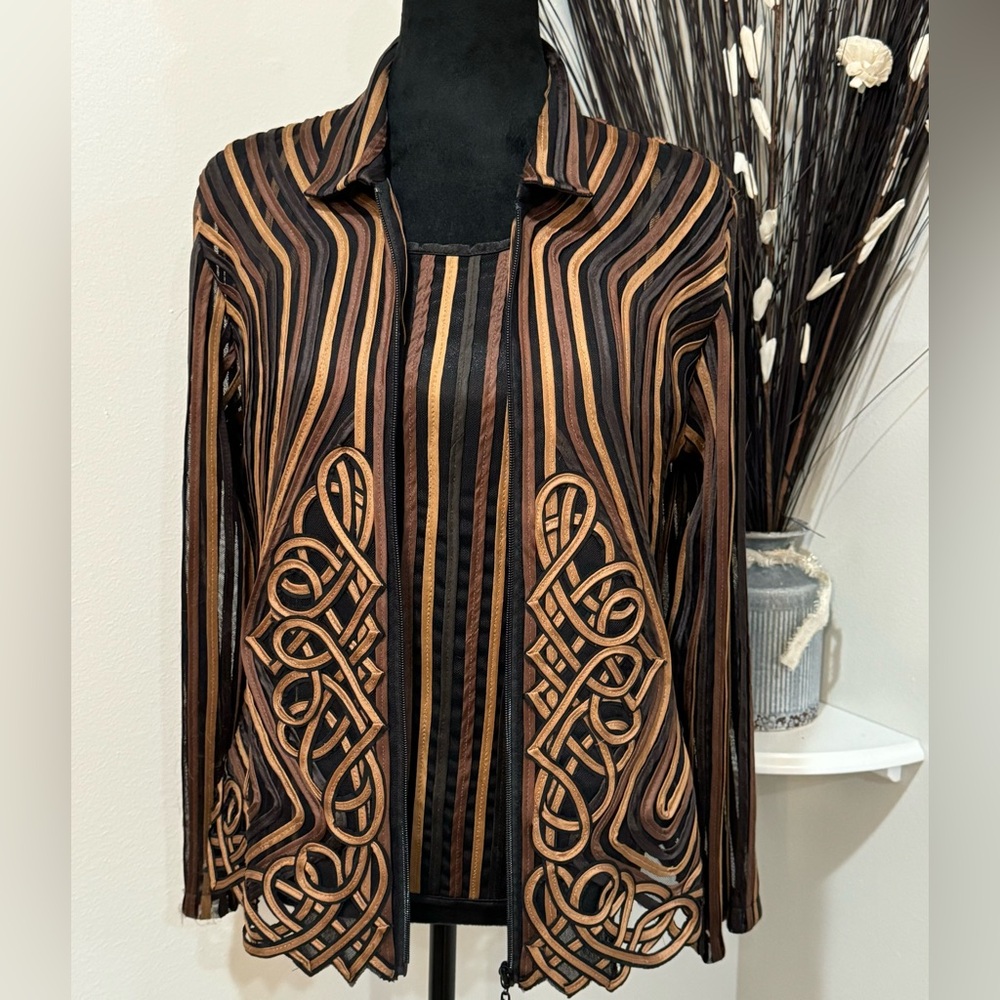 Damee, Inc two piece set. Tank and Jacket. Medium - Picture 7 of 14